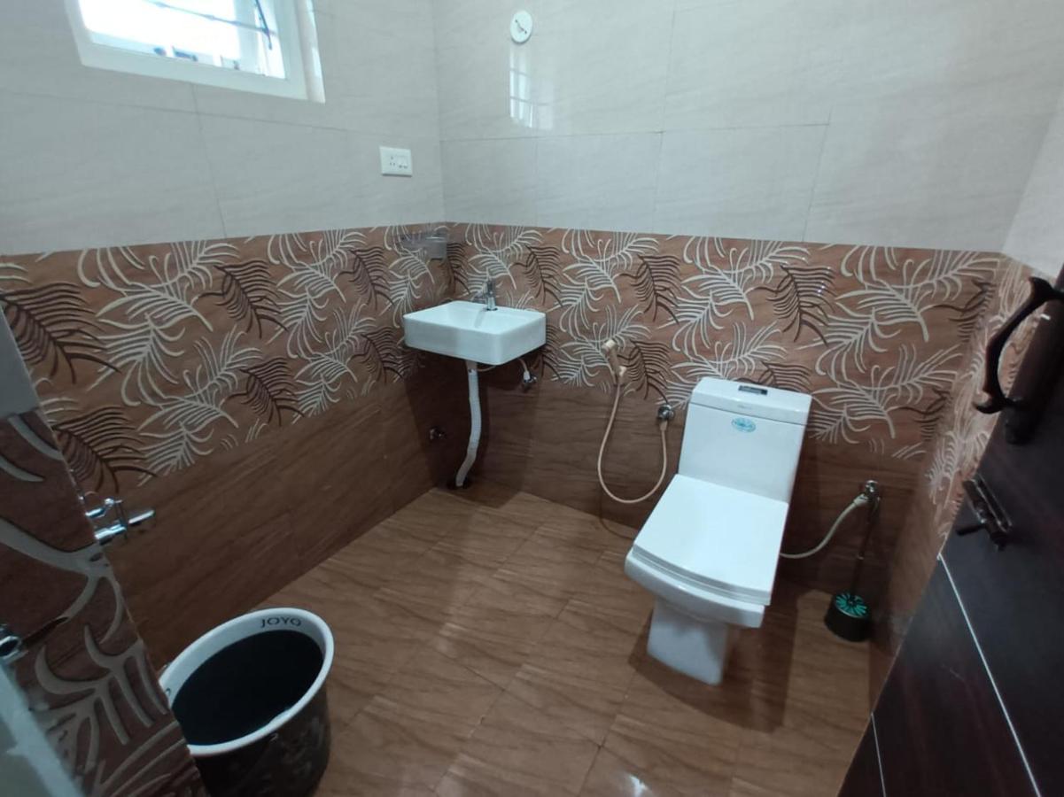 Апартаменти Karpagam Residency Уті Екстер'єр фото